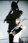 calintz cosplay magna_carta robes silver_hair sword wings yukiya rating:Safe score:0 user:nil!