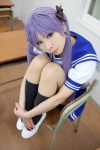 cosplay hairbows hiiragi_kagami kanda_midori kneesocks lucky_star pleated_skirt purple_hair sailor_uniform school_uniform skirt twintails rating:Safe score:1 user:xkaras