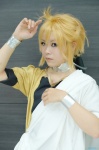 blonde_hair choker cosplay crossplay furukawa_hinata kagamine_len pygmalion_(vocaloid) toga tshirt vocaloid rating:Safe score:0 user:nil!