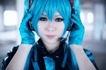 aqua_hair blouse cosplay gloves hatsune_miku headset koi_wa_sensou_(vocaloid) kurosawa_rai tie twintails vocaloid rating:Safe score:1 user:nil!