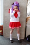cosplay hairbows hiiragi_kagami kneesocks lucky_star miniskirt pleated_skirt purple_hair ruka_(cosplayer) sailor_uniform school_uniform skirt twintails rating:Safe score:0 user:nil!