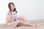 barefoot dog ji_yeon_soo sweater rating:Safe score:0 user:mock
