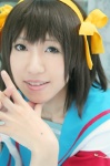 cosplay hairband hair_ribbons sailor_uniform school_uniform suzumiya_haruhi suzumiya_haruhi_no_yuuutsu wakame rating:Safe score:0 user:nil!