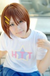 arata cosplay hair_clips hirasawa_yui k-on! pleated_skirt skirt tshirt rating:Safe score:0 user:nil!