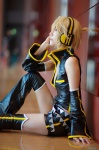 blonde_hair bodysuit choker cosplay crossplay detached_sleeves headset kagamine_len leggings shorts tatsuki_(ii) vocaloid rating:Safe score:4 user:nil!