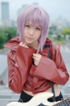 cosplay croptop guitar jacket kinoshita_natsume nagato_yuki pleated_skirt silver_hair skirt suzumiya_haruhi_no_yuuutsu rating:Safe score:0 user:nil!