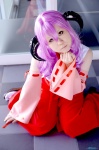 cosplay detached_sleeves hanyuu higurashi_no_naku_koro_ni horns miko miko_robes natsume purple_hair ribbons rating:Safe score:0 user:nil!