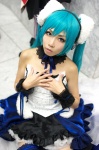 aqua_hair choker corset cosplay hatsune_miku headset hizuki_yuuki miniskirt project_diva_extend skirt thighhighs twintails vocaloid zettai_ryouiki rating:Safe score:1 user:nil!