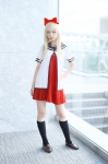 blonde_hair cosplay dress gumi_(cosplayer) hairbow kneesocks sailor_uniform school_uniform toshino_kyoko yuruyuri rating:Safe score:0 user:nil!