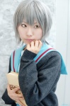 book cardigan cosplay ibara nagato_yuki sailor_uniform school_uniform silver_hair suzumiya_haruhi_no_yuuutsu rating:Safe score:0 user:nil!