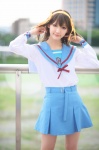 cosplay hairband hair_ribbons kuuya pleated_skirt sailor_uniform school_uniform skirt suzumiya_haruhi suzumiya_haruhi_no_yuuutsu rating:Safe score:1 user:nil!