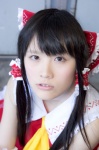 blouse cosplay hairbow hair_ties hakurei_reimu miko popuri scarf touhou twintails rating:Safe score:0 user:pixymisa