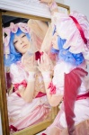 blue_hair cosplay dress hat maropapi mirror remilia_scarlet touhou touhou_ningyou_fuminori_shirizu_2 wings rating:Safe score:0 user:nil!