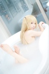 bathroom bathtub blonde_hair boku_wa_otona_ga_sukunai boku_wa_tomodachi_ga_sukunai cosplay hasegawa_kobato heterochromia rat_sakura soap_suds twintails wet rating:Safe score:3 user:nil!