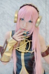 armbands cosplay headset megurine_luka pink_hair sleeveless_blouse tsuzuki_rui vocaloid rating:Safe score:0 user:nil!