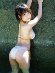 ass bikini horii_mizuki i_passion sideboob side-tie_bikini swimsuit wet rating:Safe score:6 user:nil!