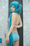 aqua_hair ass bikini blue_eyes cosplay hair_ribbons hatsune_miku sakuya_mikoto swimsuit twintails vocaloid rating:Safe score:3 user:pixymisa