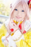 atelier_meruru blonde_hair bow cosplay crown dress merurulince_rede_arls miho rating:Safe score:0 user:pixymisa