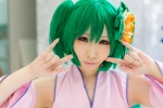 cosplay detached_sleeves flower green_hair kimono macross macross_frontier miiko ranka_lee red_eyes twintails rating:Safe score:1 user:pixymisa