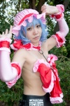 armbands ayane blue_hair bow chain choker cosplay detached_sleeves hat remilia_scarlet touhou wings rating:Safe score:0 user:pixymisa