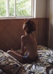 bed denim mariko_2010 shinoda_mariko shorts sideboob topless wet rating:Questionable score:0 user:nil!