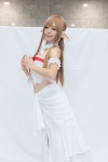 akitsu_honoka armbands asuna_(sao) blonde_hair bow cosplay elf_ears halter_top long_skirt skirt sword_art_online rating:Safe score:0 user:pixymisa