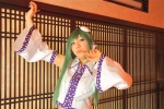 blouse cosplay detached_sleeves green_hair hanamura_misaki kochiya_sanae touhou touhou_kinbauchou rating:Safe score:0 user:nil!