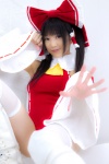 bodysuit boots cosplay detached_sleeves hairbow hakurei_reimu kneepads lenfried miko thighhighs touhou rating:Safe score:0 user:nil!