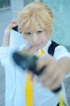 cosplay crossplay dress_shirt gun hatomune hoodie kagamine_len tagme_song tie trousers vocaloid rating:Safe score:0 user:nil!