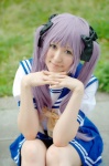 cosplay hairbows hiiragi_kagami hoshino_kana lucky_star pantyhose pleated_skirt purple_hair sailor_uniform school_uniform skirt twintails rating:Safe score:0 user:nil!