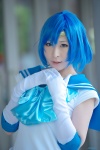 bishoujo_senshi_sailor_moon blue_hair cosplay elbow_gloves gloves headband mizuno_ami sailor_mercury sailor_uniform school_uniform tsuzuki_rui rating:Safe score:1 user:nil!
