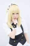 apron blonde_hair blouse chimaru cosplay gochuumon_wa_usagi_desuka? hairband kirima_sharo vest waitress waitress_uniform rating:Safe score:0 user:nil!