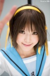 cosplay hairband hair_ribbons kipi sailor_uniform school_uniform suzumiya_haruhi suzumiya_haruhi_no_yuuutsu rating:Safe score:1 user:darkgray
