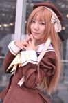 beret blonde_hair bowtie cosplay fuyou_kaede hairbow kotobuki_fukumaru sailor_uniform school_uniform shuffle! rating:Safe score:0 user:pixymisa