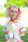 cosplay dress gloves hairbows kaname_madoka nico pink_hair puella_magi_madoka_magica twintails rating:Safe score:0 user:pixymisa