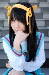 cosplay hairband hair_ribbons miniskirt pleated_skirt pochi sailor_uniform school_uniform skirt suzumiya_haruhi suzumiya_haruhi_no_yuuutsu rating:Safe score:0 user:nil!