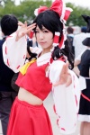 blouse cosplay detached_sleeves hairbow hakurei_reimu makiron miko skirt touhou rating:Safe score:1 user:pixymisa