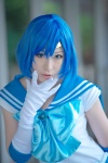 bishoujo_senshi_sailor_moon blue_hair cosplay elbow_gloves gloves headband mizuno_ami sailor_mercury sailor_uniform school_uniform tsuzuki_rui rating:Safe score:0 user:nil!