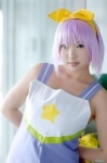 cheerleader cosplay dress hairbow hiiragi_tsukasa lucky_star natsume_megumi pom_poms purple_hair rating:Safe score:0 user:nil!