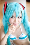 aqua_hair bikini cosplay hatsune_miku headset kishimen pantyhose project_diva swimsuit twintails vocaloid rating:Safe score:0 user:pixymisa