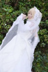 blonde_hair cosplay fate/series fate/stay_night fingerless_elbow_gloves maropapi saber veil wedding_gown rating:Questionable score:0 user:nil!
