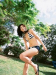 cleavage halter_top morishita_chisato sandals shorts striped ys_web_040 rating:Safe score:0 user:nil!