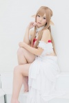 akitsu_honoka asuna_(sao) blonde_hair cosplay elf_ears halter_top skirt sword_art_online rating:Safe score:5 user:nil!