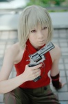canaan canaan_(character) cosplay fingerless_gloves gloves gun halter_top ryuuna silver_hair trousers turtleneck rating:Safe score:1 user:nil!