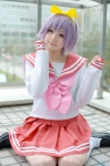 aka_(morimori) cosplay hairband hiiragi_tsukasa kneesocks lucky_star pleated_skirt purple_hair sailor_uniform school_uniform skirt rating:Safe score:1 user:nil!