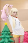 blonde_hair cosplay futaba_anzu idolmaster shio_(ii) shorts stuffed_animal tshirt twintails rating:Safe score:1 user:nil!
