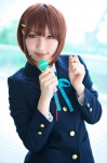 blazer blouse cosplay hair_clips hirasawa_yui k-on! kuuya microphone school_uniform rating:Safe score:0 user:nil!