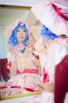 blue_hair cosplay dress hat maropapi mirror remilia_scarlet touhou touhou_ningyou_fuminori_shirizu_2 wings rating:Safe score:1 user:nil!