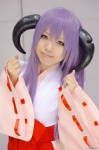 cosplay detached_sleeves hanyuu higurashi_no_naku_koro_ni horns miko purple_hair yuzuko rating:Safe score:0 user:nil!