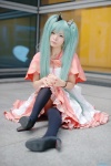 apron aqua_hair bad∞end∞night_(vocaloid) cosplay crinoline dress hatsune_miku kneesocks maitako shawl twintails vocaloid rating:Safe score:3 user:pixymisa